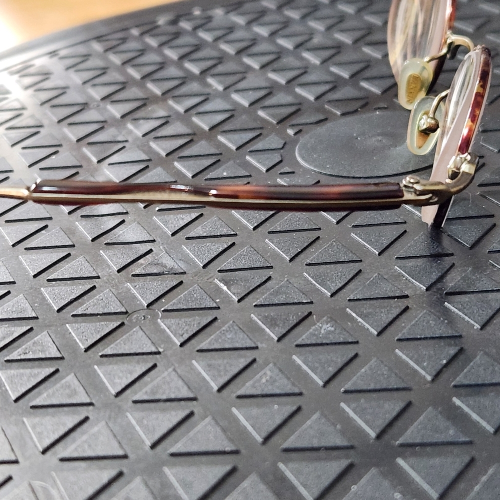 LANVIN EYEGLASSES WONMENS. - Picture 8 of 15